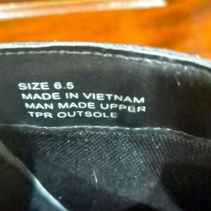 Boots brand volatile! Brand new!